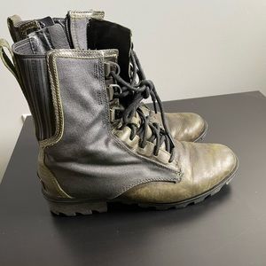 Sorel leather boots - water resistant. Lace up with zipper